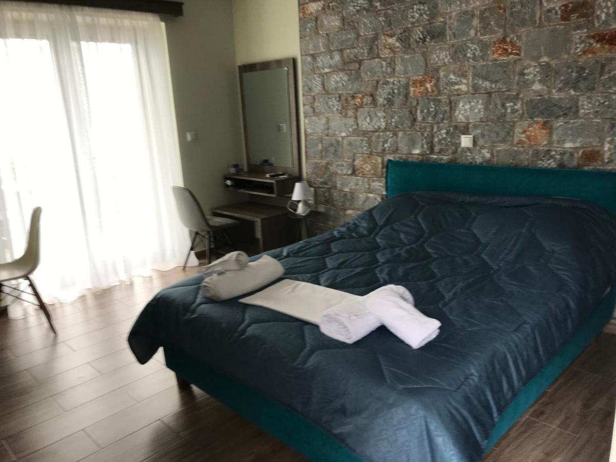 Verga'S Apartments Kalamata Bagian luar foto