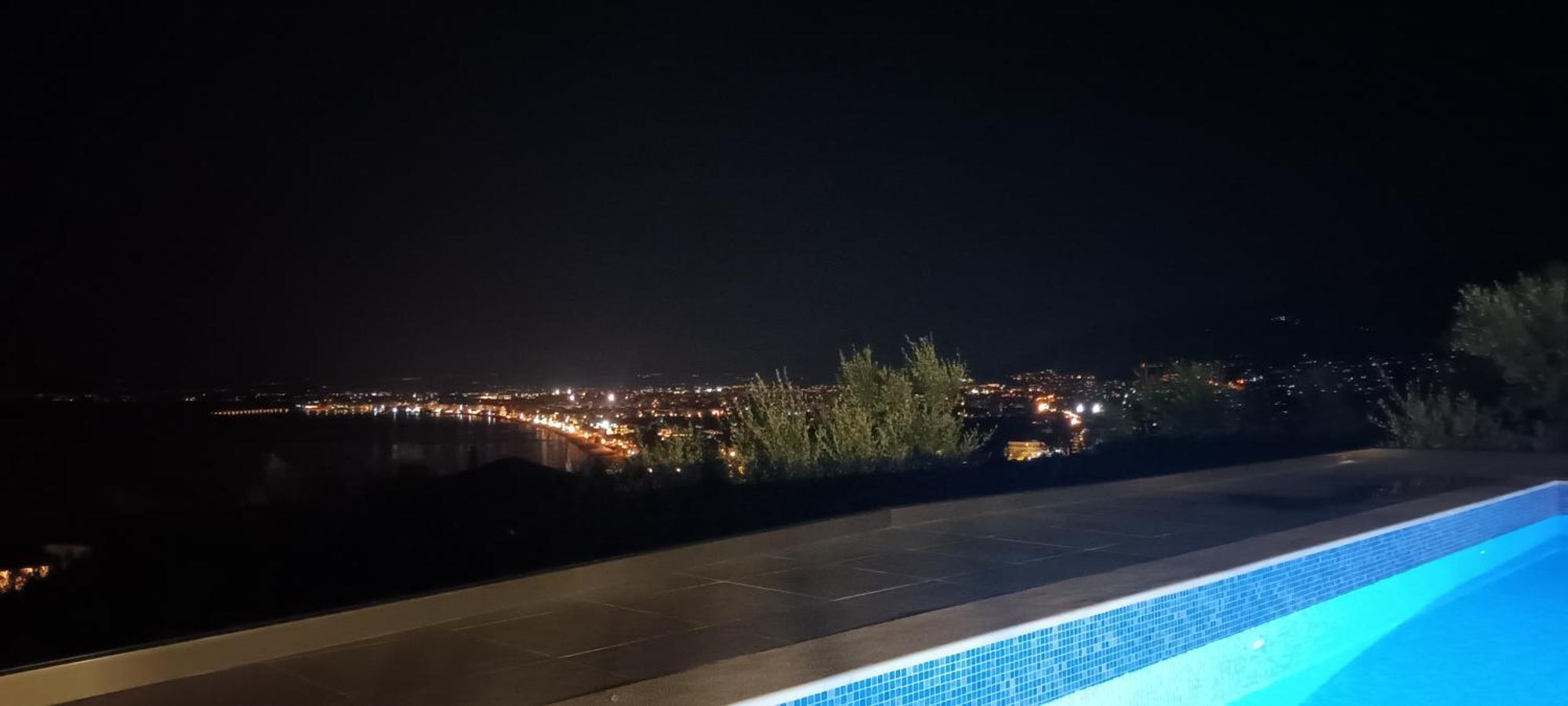 Verga'S Apartments Kalamata Bagian luar foto