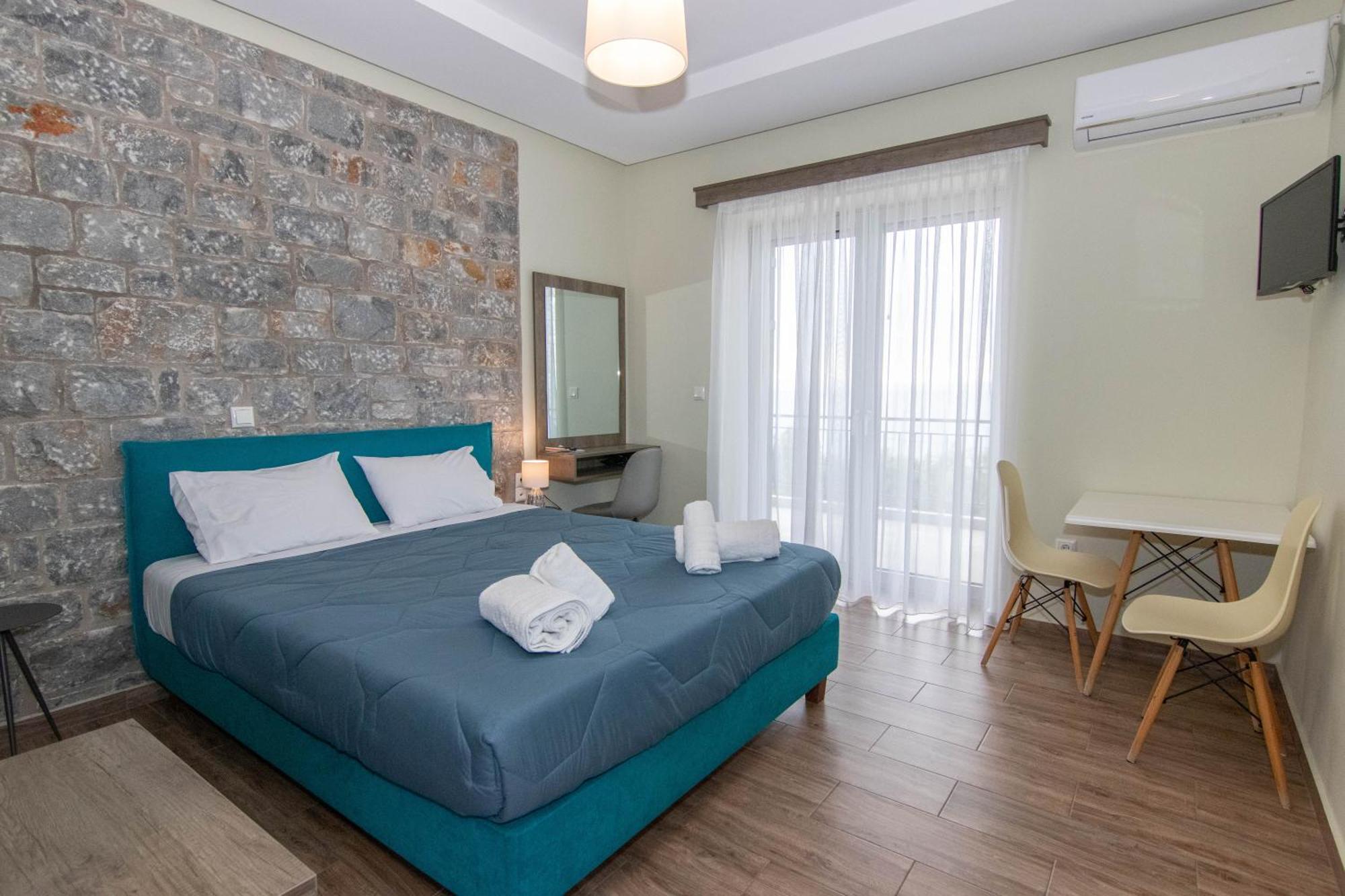 Verga'S Apartments Kalamata Bagian luar foto