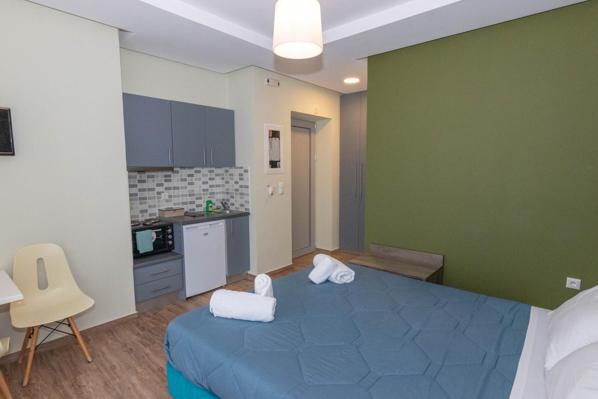 Verga'S Apartments Kalamata Bagian luar foto